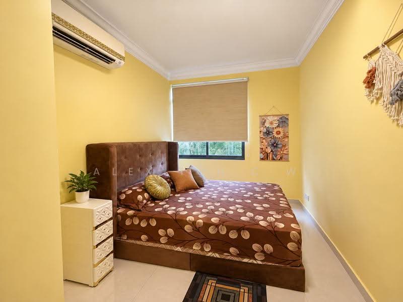 Chapel Court, 27A Sea Avenue, East Coast / Marine Parade, 3 Bedrooms, 807 sqft, Condominium For Sale, by Alex Toh C W, 500257434 - Bedroom - PropertyGuru.com.sg