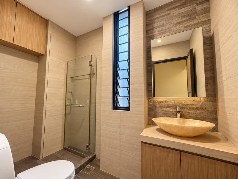 Chapel Court, 27A Sea Avenue, East Coast / Marine Parade, 3 Bedrooms, 807 sqft, Condominium For Sale, by Alex Toh C W, 500257434 - Bathroom - PropertyGuru.com.sg