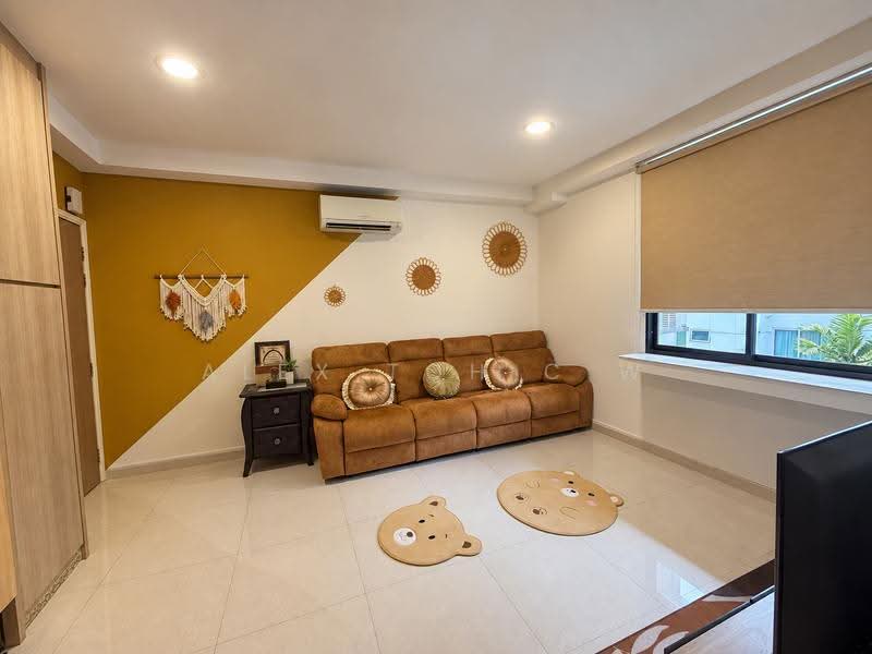 Chapel Court, 27A Sea Avenue, East Coast / Marine Parade, 3 Bedrooms, 807 sqft, Condominium For Sale, by Alex Toh C W, 500257434 - Living Room - PropertyGuru.com.sg