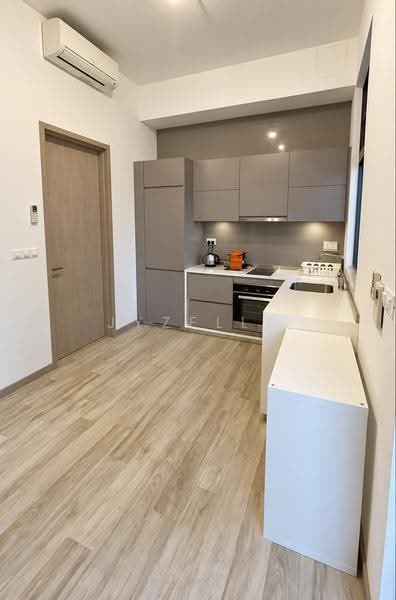 J Gateway, 6 Gateway Drive, Boon Lay / Jurong / Tuas, 2 Bedrooms, 743 sqft, Condominium For Rent, by Jyzelle Liu, 500257450 - Kitchen - PropertyGuru.com.sg