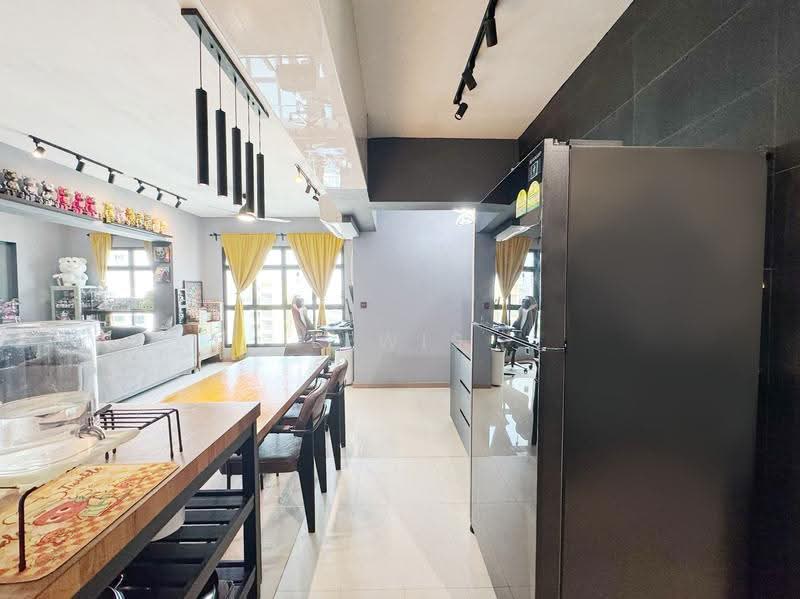 413B Northshore Drive, 413B Northshore Drive, Hougang / Punggol / Sengkang, 3 Bedrooms, 1,011 sqft, HDB Flat For Sale, by Lewis Ho, 500257452 - Living Room - PropertyGuru.com.sg