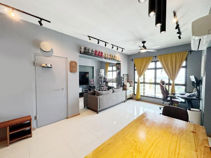413B Northshore Drive, 413B Northshore Drive, Hougang / Punggol / Sengkang, 3 Bedrooms, 1,011 sqft, HDB Flat For Sale, by Lewis Ho, 500257452 - Living Room - PropertyGuru.com.sg