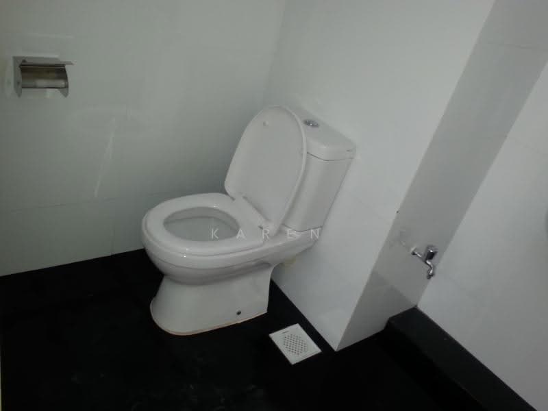 North Spring Bizhub, 9 Yishun industrial Street 1, Sembawang / Yishun, 1,593 sqft, Factory / Workshop (B2) For Rent, by Karen Pang, 500257460 - Bathroom - CommercialGuru.com.sg