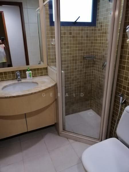 Blue Horizon, 21 West Coast Crescent, Buona Vista / West Coast / Clementi New Town, 2 Bedrooms, 936 sqft, Condominium For Sale, by Gerald Wang, 500257461 - Bathroom - PropertyGuru.com.sg