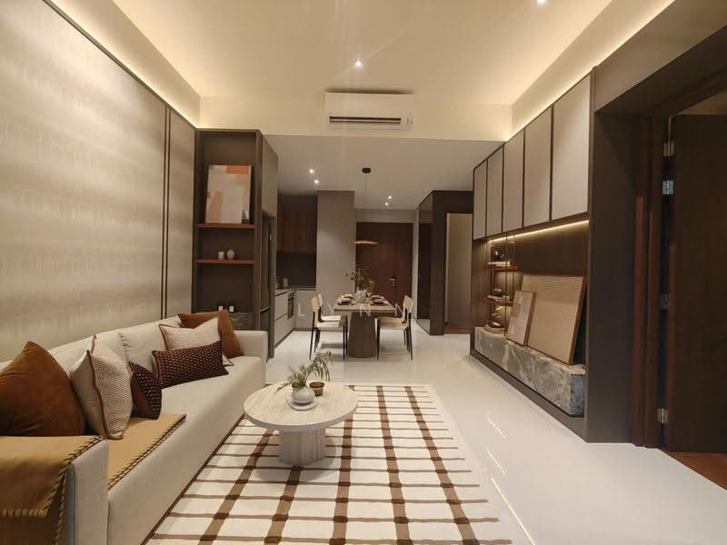 Parksuites, 18 Holland Grove Road, Tanglin / Holland / Bukit Timah, 2 Bedrooms, 786 sqft, Condominium For Sale, by Lynn Loh, 500257467 - PropertyGuru.com.sg