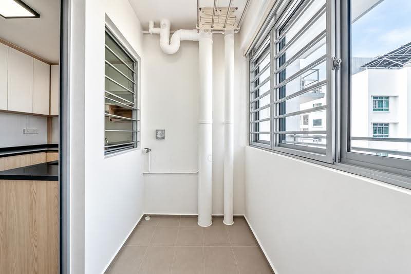 209C Compassvale Lane, 209C Compassvale Lane, Hougang / Punggol / Sengkang, 3 Bedrooms, 990 sqft, HDB Flat For Sale, by Reggie Yeo, 500257474 - Kitchen - PropertyGuru.com.sg