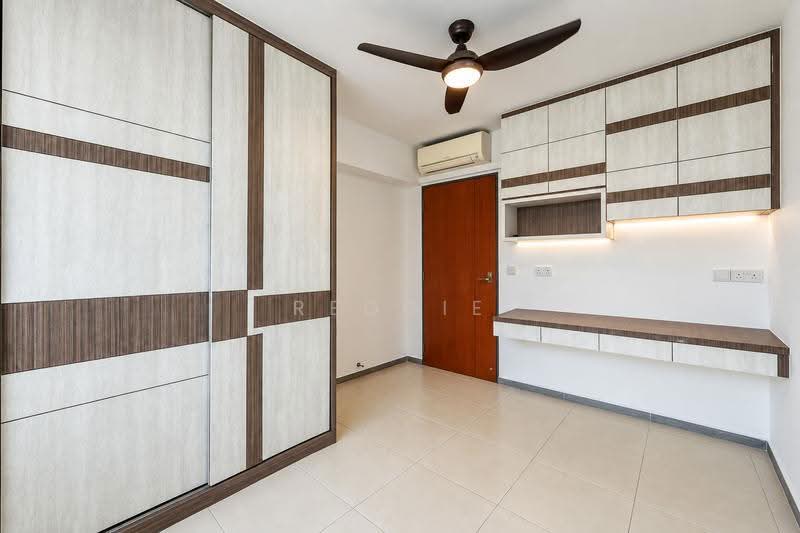209C Compassvale Lane, 209C Compassvale Lane, Hougang / Punggol / Sengkang, 3 Bedrooms, 990 sqft, HDB Flat For Sale, by Reggie Yeo, 500257474 - Bedroom - PropertyGuru.com.sg