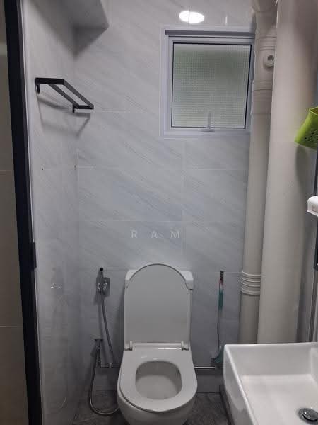 687D Choa Chu Kang Drive, 687D Choa Chu Kang Drive, Dairy Farm / Bukit Panjang / Choa Chu Kang, Room Rental, 120 sqft, HDB Flat For Rent, by Ram K, 500257477 - Bathroom - PropertyGuru.com.sg
