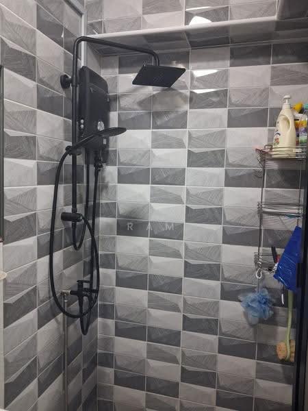 687D Choa Chu Kang Drive, 687D Choa Chu Kang Drive, Dairy Farm / Bukit Panjang / Choa Chu Kang, Room Rental, 120 sqft, HDB Flat For Rent, by Ram K, 500257477 - Bathroom - PropertyGuru.com.sg