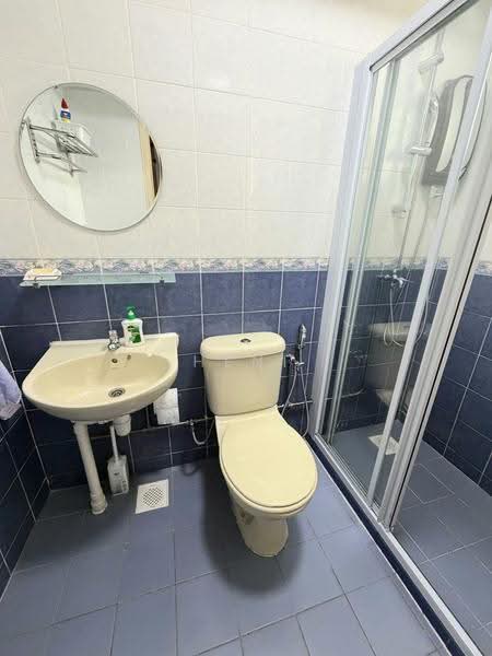 194 Rivervale Drive, 194 Rivervale Drive, Hougang / Punggol / Sengkang, 3 Bedrooms, 980 sqft, HDB Flat For Rent, by Heni Muljati, 500257499 - Bathroom - PropertyGuru.com.sg