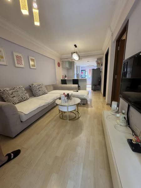 202 Bedok North Street 1, 202 Bedok North Street 1, Bedok / Upper East Coast, 2 Bedrooms, 721 sqft, HDB Flat For Sale, by Leon Ching, 500257501 - Living Room - PropertyGuru.com.sg