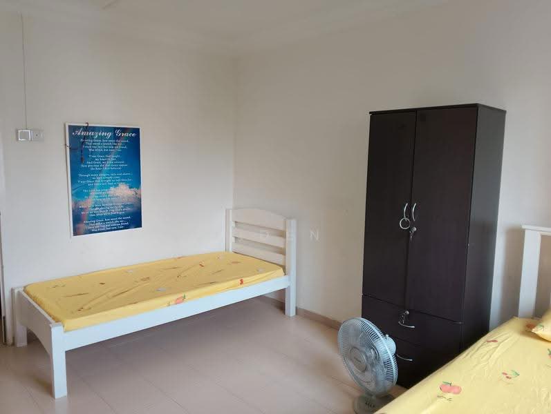 450 Jurong West Street 42, 450 Jurong West Street 42, Boon Lay / Jurong / Tuas, Room Rental, 100 sqft, HDB Flat For Rent, by Aiden Chong, 500257502 - Bedroom - PropertyGuru.com.sg