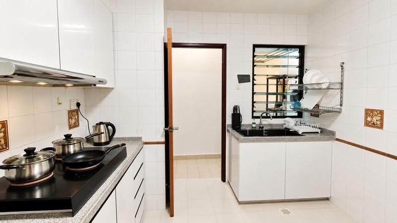 The Anchorage, 370 Alexandra Road, Alexandra / Commonwealth, Room Rental, 150 sqft, Condominium For Rent, by Charlotte Lin, 500257504 - Kitchen - PropertyGuru.com.sg