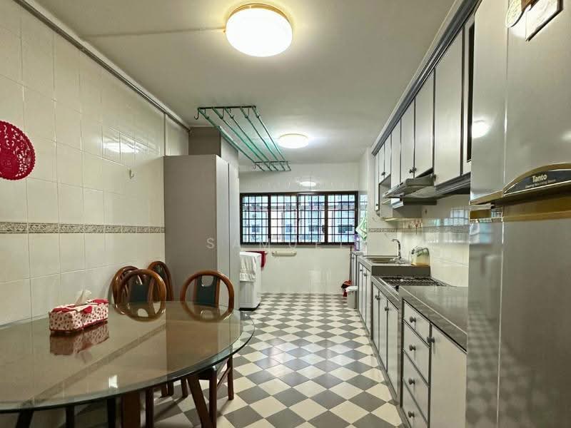 219 Ang Mo Kio Avenue 1, 219 Ang Mo Kio Avenue 1, Ang Mo Kio / Bishan / Thomson, 2 Bedrooms, 721 sqft, HDB Flat For Sale, by Samuel Chau, 500257509 - Kitchen - PropertyGuru.com.sg