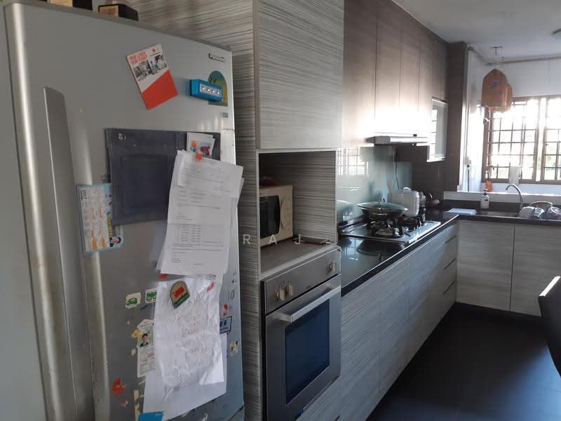 139 Bedok North Avenue 3, 139 Bedok North Avenue 3, Bedok / Upper East Coast, 2 Bedrooms, 735 sqft, HDB Flat For Rent, by Raj ., 500257510 - Kitchen - PropertyGuru.com.sg