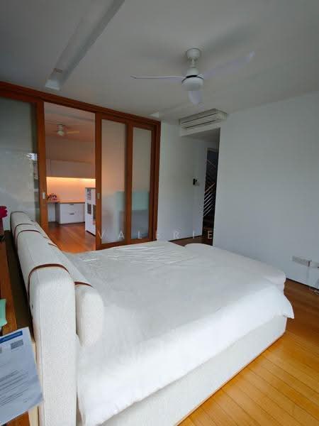Mount Sinai, Tanglin / Holland / Bukit Timah, 7 Bedrooms, 6,000 sqft, Semi-Detached House For Sale, by Valerie Ng, 500257524 - Bedroom - PropertyGuru.com.sg