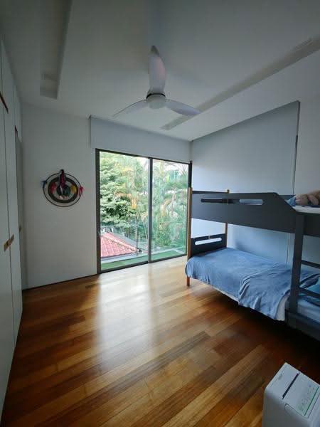 Mount Sinai, Tanglin / Holland / Bukit Timah, 7 Bedrooms, 6,000 sqft, Semi-Detached House For Sale, by Valerie Ng, 500257524 - Bedroom - PropertyGuru.com.sg