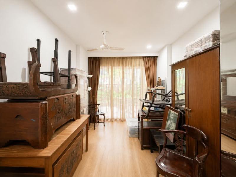 Freehold Corner-Terrace within 1KM to Nex, Maris Stella & PLMGS, Freehold Corner-Terrace / Bartley / Jln Rindu / Serangoon /, Hougang / Punggol / Sengkang, 6 Bedrooms, 5,500 sqft, Corner Terrace For Sale, by William Hong, 500257527 - Interior - PropertyGuru.com.sg