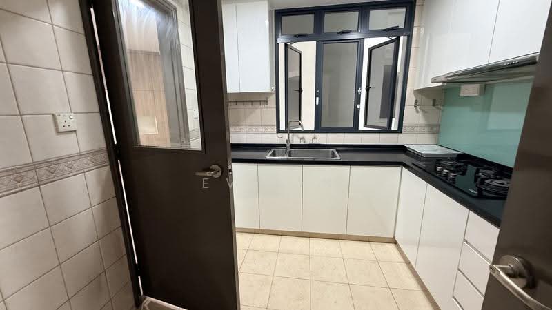 Regentville, 8 Hougang Street 92, Hougang / Punggol / Sengkang, 3 Bedrooms, 980 sqft, Condominium For Rent, by Evelyn Neo 梁慧雯, 500257530 - Kitchen - PropertyGuru.com.sg