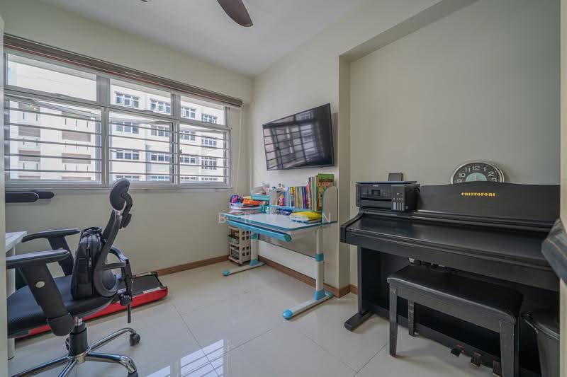 460B Bukit Batok West Avenue 9, 460B Bukit Batok West Avenue 9, Dairy Farm / Bukit Panjang / Choa Chu Kang, 3 Bedrooms, 1,001 sqft, HDB Flat For Sale, by Bryan Pang, 500257550 - Study - PropertyGuru.com.sg
