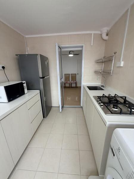 3 Queen's Road, 3 Queen's Road, Tanglin / Holland / Bukit Timah, 4 Bedrooms, 818 sqft, HDB Flat For Rent, by Esther Txe, 500257554 - Kitchen - PropertyGuru.com.sg