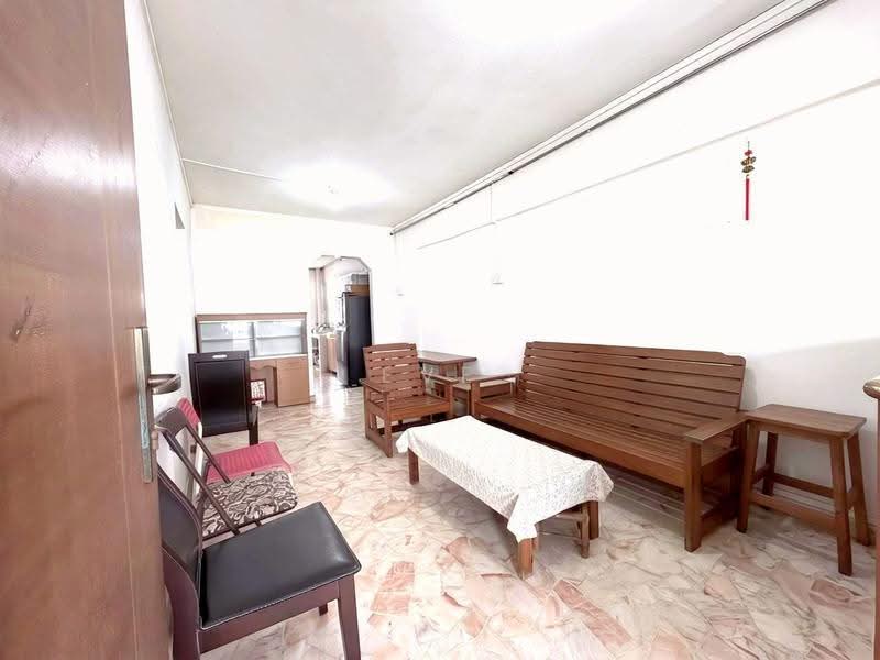 14 Saint George's Road, 14 Saint George's Road, Balestier / Toa Payoh, 2 Bedrooms, 721 sqft, HDB Flat For Sale, by Eve Wong, 500257558 - Living Room - PropertyGuru.com.sg