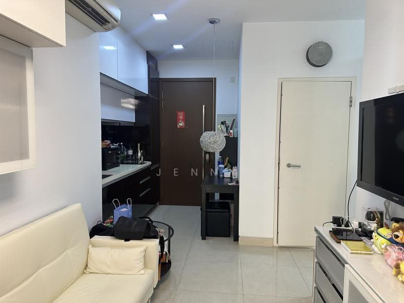 Centra Residence, 8 Lorong 7 Geylang, Eunos / Geylang / Paya Lebar, 1 Bedroom, 452 sqft, Condominium For Sale, by Jenny Ong, 500257559 - Living Room - PropertyGuru.com.sg