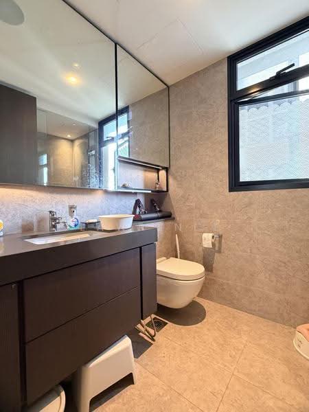 Avenue South Residence, 11 Silat Avenue, Alexandra / Commonwealth, 2 Bedrooms, 732 sqft, Condominium For Sale, by Lawrence Lim, 500257576 - Bathroom - PropertyGuru.com.sg