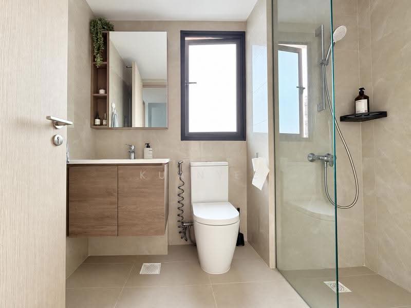 Treasure at Tampines, 1 Tampines Lane, Pasir Ris / Tampines, 3 Bedrooms, 818 sqft, Condominium For Sale, by Kuanyee Goh, 500257579 - Bathroom - PropertyGuru.com.sg