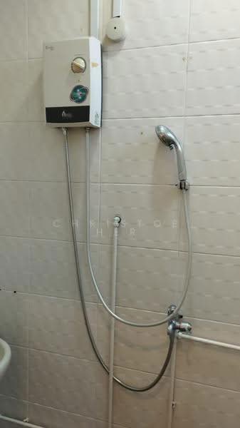 Elizabeth Tower, 12 Mount Elizabeth, Orchard / River Valley, Room Rental, 100 sqft, Condominium For Rent, by Christopher Yeo, 500257582 - Bathroom - PropertyGuru.com.sg