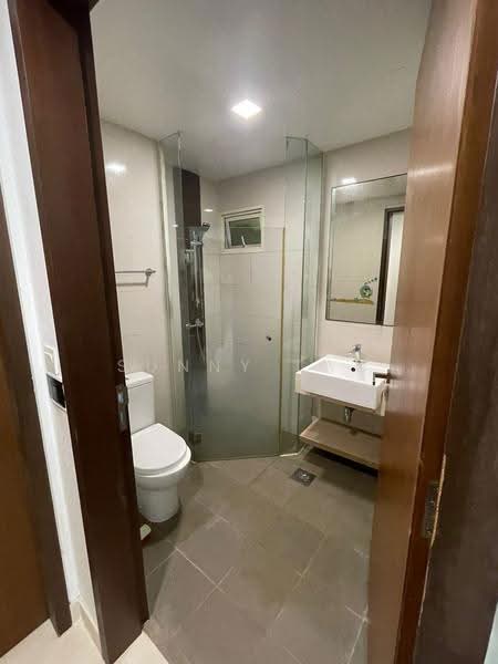 Watercolours, 21 Pasir Ris Link, Pasir Ris / Tampines, 2 Bedrooms, 1,001 sqft, Condominium For Rent, by Sunny Tan, 500257586 - Bathroom - PropertyGuru.com.sg