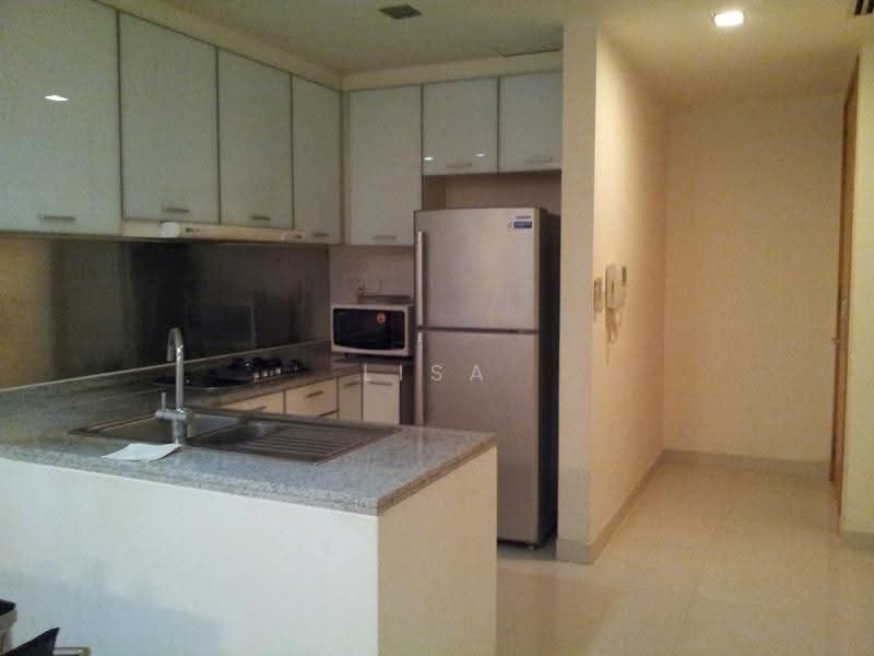 Visioncrest, 37 Oxley Rise, Orchard / River Valley, 1 Bedroom, 720 sqft, Condominium For Rent, by Lisa Kam, 500257588 - Kitchen - PropertyGuru.com.sg