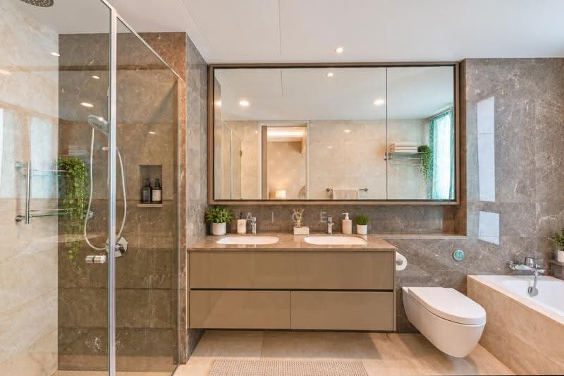 Nim Collection, Nim Terrace, Seletar / Yio Chu Kang, 5 Bedrooms, 4,300 sqft, Terraced House For Sale, by Paige Liang, 500257597 - Bathroom - PropertyGuru.com.sg