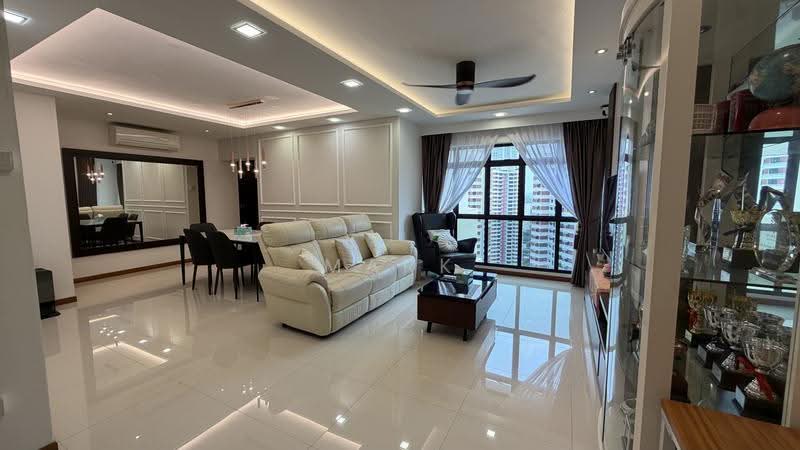 70 Redhill Close, 70 Redhill Close, Alexandra / Commonwealth, 3 Bedrooms, 1,076 sqft, HDB Flat For Sale, by Mark Lim Chee Tong, 500257600 - Living Room - PropertyGuru.com.sg