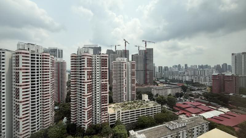 70 Redhill Close, 70 Redhill Close, Alexandra / Commonwealth, 3 Bedrooms, 1,076 sqft, HDB Flat For Sale, by Mark Lim Chee Tong, 500257600 - Exterior - PropertyGuru.com.sg