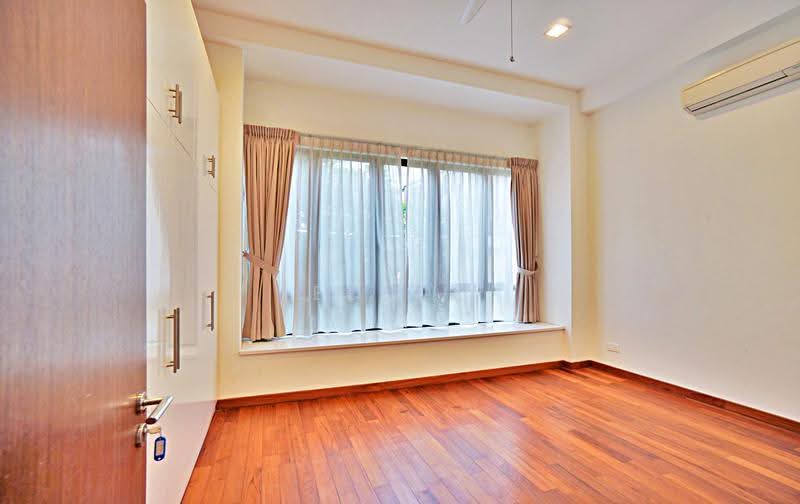 Immediate Move-In! Contemporary Tudor-Charm Home. 6 Huge Rooms!, Jalan Jelita, Tanglin / Holland / Bukit Timah, 6 Bedrooms, 5,500 sqft, Semi-Detached House For Rent, by Eddie Koh, 500257615 - Interior - PropertyGuru.com.sg