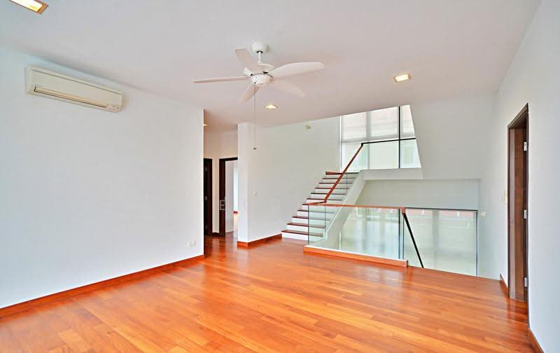 Immediate Move-In! Contemporary Tudor-Charm Home. 6 Huge Rooms!, Jalan Jelita, Tanglin / Holland / Bukit Timah, 6 Bedrooms, 5,500 sqft, Semi-Detached House For Rent, by Eddie Koh, 500257615 - Living Room - PropertyGuru.com.sg