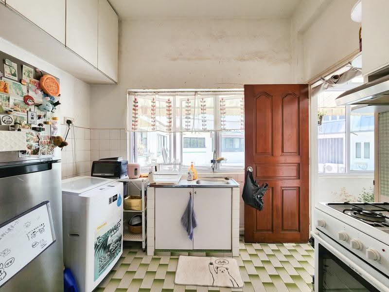 11 binjai park, Binjai Park, Dairy Farm / Bukit Panjang / Choa Chu Kang, 3 Bedrooms, 1,033 sqft, Walk-up Apartment For Sale, by Ella Chang 张慧媄, 500257617 - Kitchen - PropertyGuru.com.sg