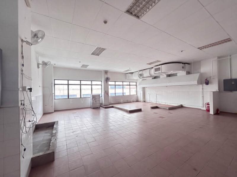 Tuas Ave vicinity, Boon Lay / Jurong / Tuas, 61,000 sqft, Factory / Workshop (B2) For Sale, by Eva Leong, 500257619 - Interior - CommercialGuru.com.sg