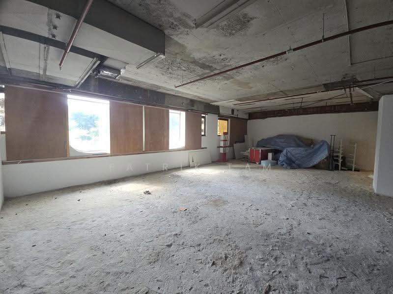 Peninsula Plaza, 111 North Bridge Road, City Hall / Clarke Quay, 2,454 sqft, Other Retail For Sale, by Patrik Tam, 500257655 - Interior - CommercialGuru.com.sg