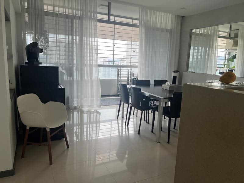 Ridgewood Condominium, 1 Ridgewood Close, Tanglin / Holland / Bukit Timah, 3 Bedrooms, 1,744 sqft, Condominium For Rent, by Catherine Png, 500257662 - Dining Room - PropertyGuru.com.sg