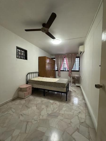 423 Choa Chu Kang Avenue 4, 423 Choa Chu Kang Avenue 4, Dairy Farm / Bukit Panjang / Choa Chu Kang, 4 Bedrooms, 1,313 sqft, HDB Flat For Sale, by Vincent Yau, 500257668 - Bedroom - PropertyGuru.com.sg