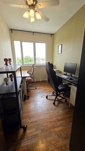 Sunglade, 1 Serangoon Avenue 2, Hougang / Punggol / Sengkang, 2 Bedrooms, 1,044 sqft, Condominium For Rent, by Zen Teo, 500257681 - Study - PropertyGuru.com.sg