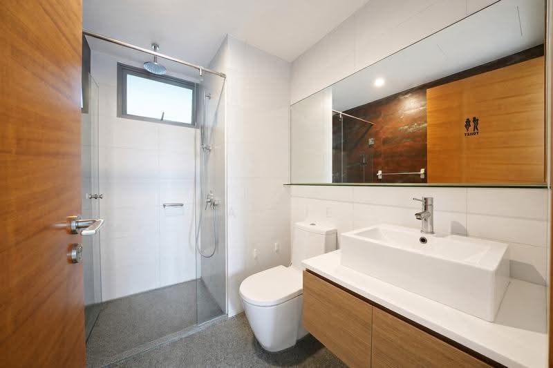 Centro Residences, 59 Ang Mo Kio Avenue 8, Ang Mo Kio / Bishan / Thomson, 3 Bedrooms, 1,001 sqft, Condominium For Sale, by Jackie Chew, 500257682 - Bathroom - PropertyGuru.com.sg
