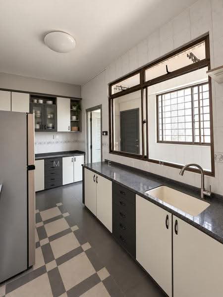 Boon Teck Towers, 41 Boon Teck Road, Balestier / Toa Payoh, 3 Bedrooms, 1,658 sqft, Condominium For Sale, by Maple Tan, 500257691 - Kitchen - PropertyGuru.com.sg