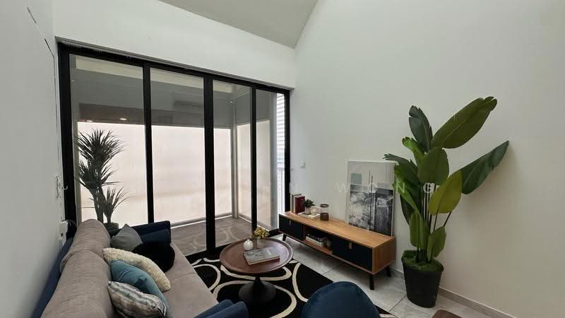 The Verandah Residences, 227 Pasir Panjang Road, Buona Vista / West Coast / Clementi New Town, 2 Bedrooms, 753 sqft, Condominium For Sale, by Joycelyn Wong 黄琪棋, 500257695 - Living Room - PropertyGuru.com.sg