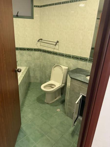 Yew Mei Green, 50 Choa Chu Kang North 6, Dairy Farm / Bukit Panjang / Choa Chu Kang, 3 Bedrooms, 1,292 sqft, Condominium For Sale, by WEI DENG, 500257714 - Bathroom - PropertyGuru.com.sg