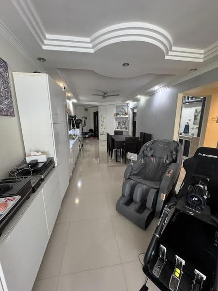 461 Choa Chu Kang Avenue 4, 461 Choa Chu Kang Avenue 4, Dairy Farm / Bukit Panjang / Choa Chu Kang, 3 Bedrooms, 1,323 sqft, HDB Flat For Sale, by Tan Mei Lin, 500257719 - Living Room - PropertyGuru.com.sg