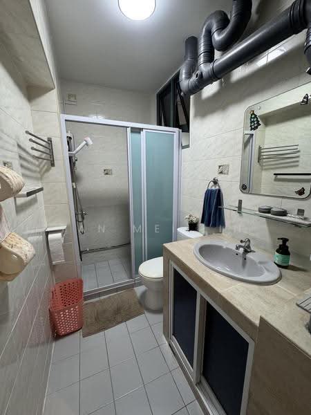 461 Choa Chu Kang Avenue 4, 461 Choa Chu Kang Avenue 4, Dairy Farm / Bukit Panjang / Choa Chu Kang, 3 Bedrooms, 1,323 sqft, HDB Flat For Sale, by Tan Mei Lin, 500257719 - Common Bathroom - PropertyGuru.com.sg
