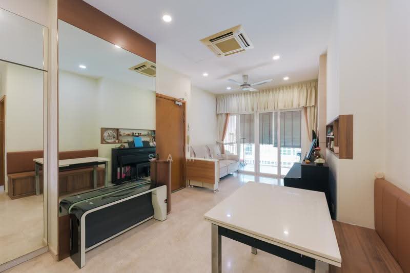 The Geranium, 31 Mangis Road, East Coast / Marine Parade, 3 Bedrooms, 990 sqft, Apartment For Sale, by Samuel Sim, 500257725 - Living Room - PropertyGuru.com.sg